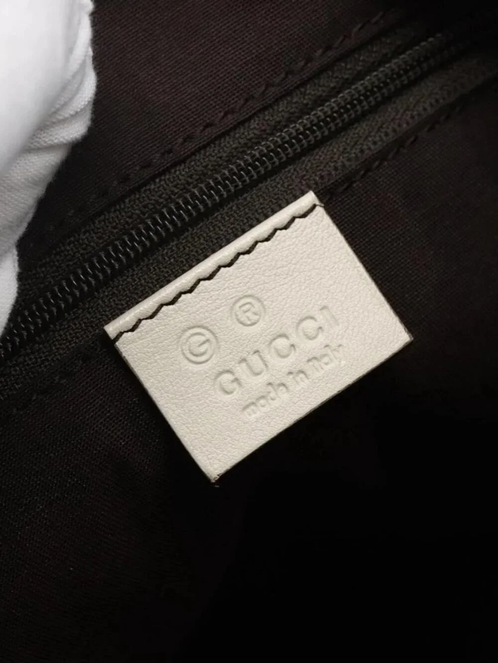GUCCI GG Crystal Shoulder Bag Coated Canvas Navy Gold 257246 Auth 173553V - Picture 10 of 16